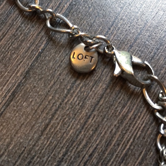 Ann Taylor LOFT Necklace - Picture 3 of 3